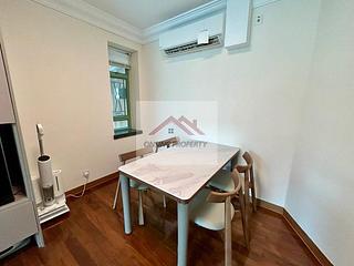 Wan Chai - Royal Court 03