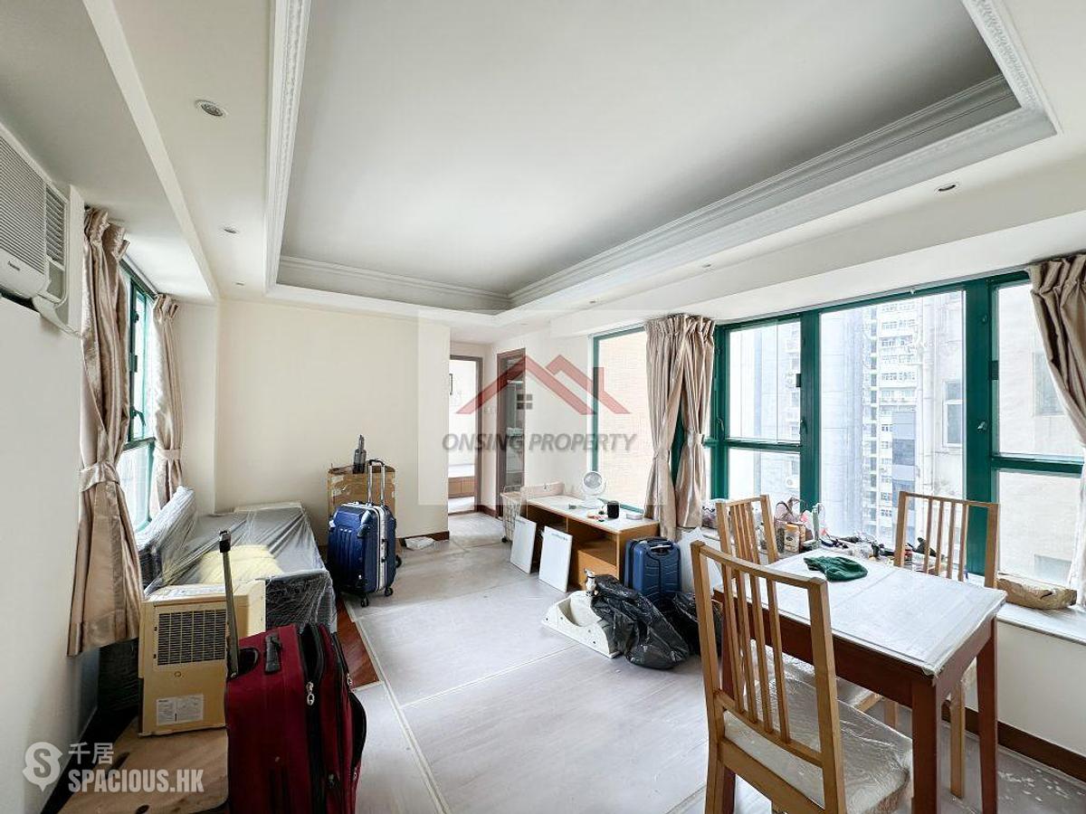 Causeway Bay - The Grandeur 01