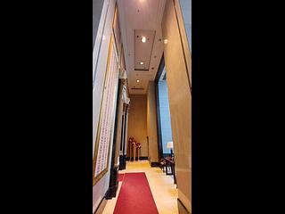Mid Levels Central - Regence Royale Tower 1 02