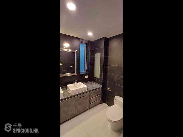 Mid Levels Central - Regence Royale Tower 1 15