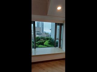 Mid Levels Central - Regence Royale Tower 1 17