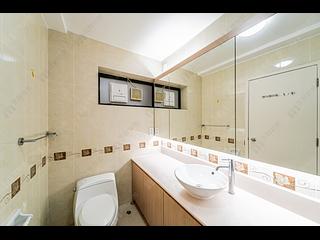 Mid Levels Central - Kennedy Heights 12
