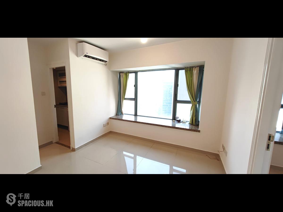 Sheung Wan - Queen's Terrace Block 2 01