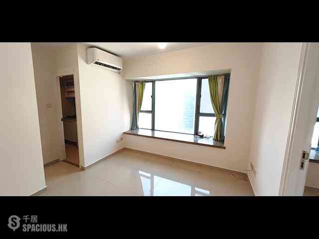 Sheung Wan - Queen's Terrace Block 2 01