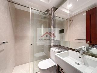 Wan Chai - The Avenue Phase 2 Block 3 03