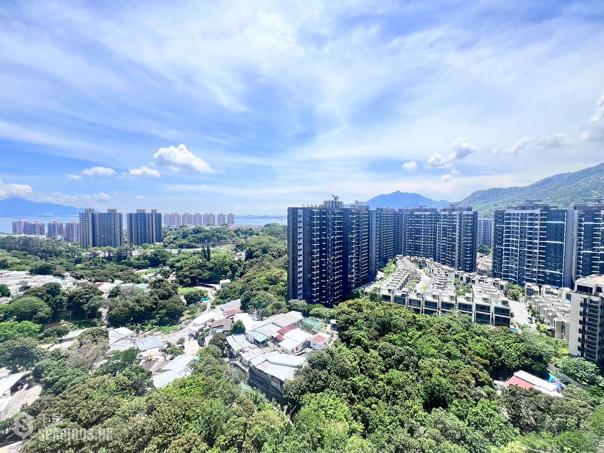 Gold Coast / So Kwun Wat - Oma Oma 01