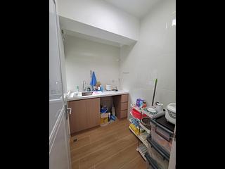 Kennedy Town - Hoi Tao Building Block B 04