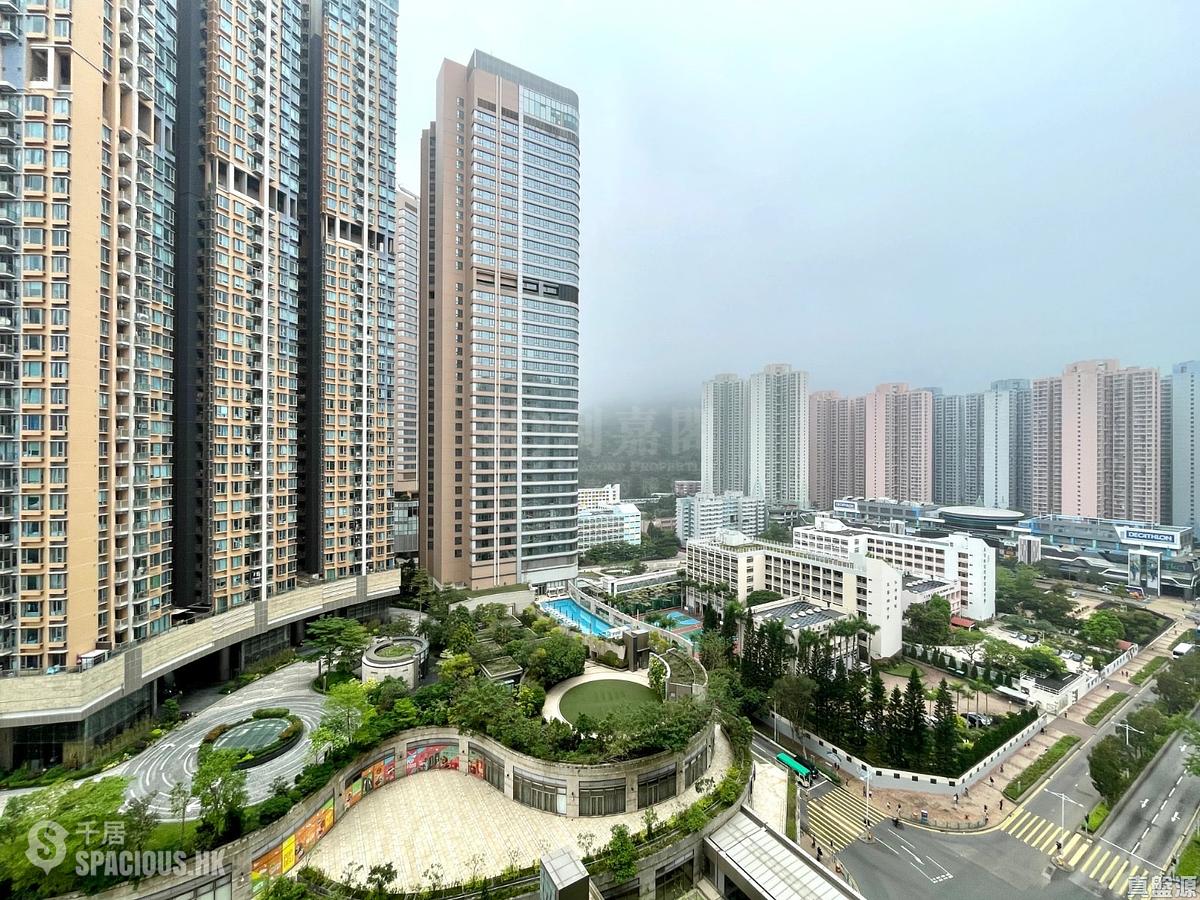 Tseung Kwan O - The Grandiose Block 2 01