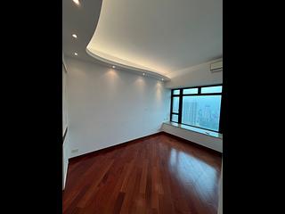 West Kowloon - The Arch Moon Tower (Block 2A) 04
