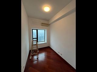 West Kowloon - The Arch Moon Tower (Block 2A) 06