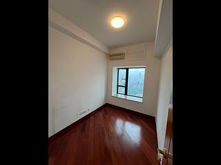 West Kowloon - The Arch Moon Tower (Block 2A) 07