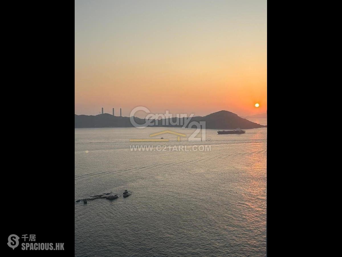 Ap Lei Chau - South Horizons 01
