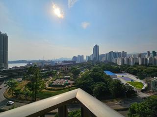 Tai Kok Tsui - Harbour Green 02