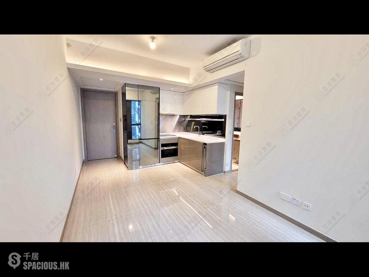 Wong Chuk Hang - The Southside Phase 1 Southland Tower 2B 01