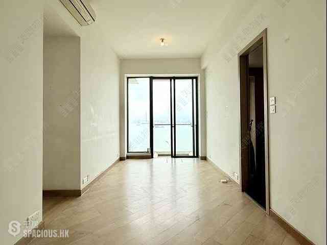 Shek Tong Tsui - Harbour One 01