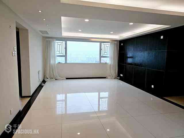 Braemar Hill - Evelyn Towers 01