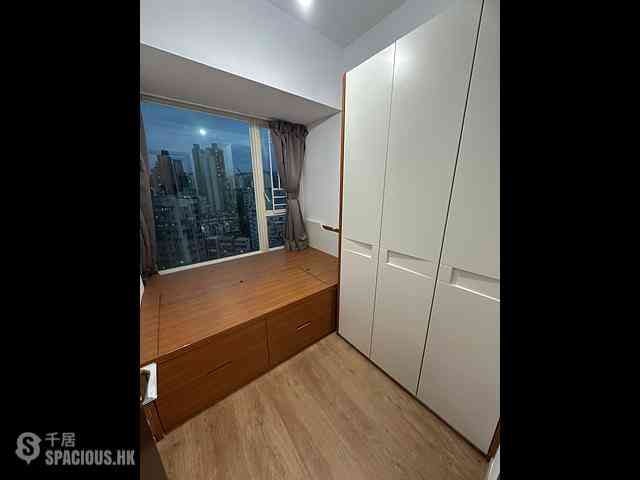 Tai Kok Tsui - Shining Heights 08