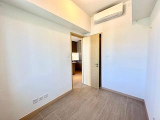 Wong Chuk Hang - The Southside Phase 2 La Marina Tower 2B 07