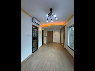 Tuen Mun - Parkland Villas Block 6 03