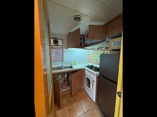 Tuen Mun - Parkland Villas Block 6 04