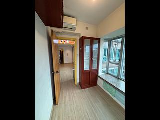 Tuen Mun - Parkland Villas Block 6 12