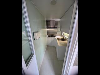 Sai Ying Pun - King Ming Mansion 05