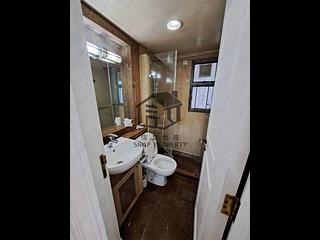 Sheung Wan - Queen's Terrace Block 2 08