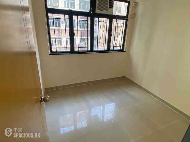 Causeway Bay - Kim Ming Building 02