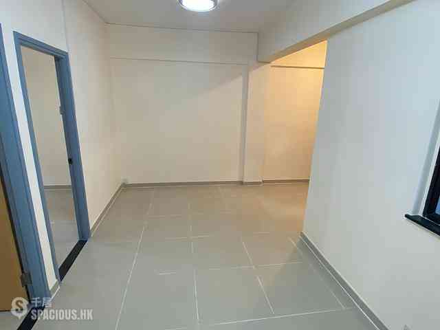 Causeway Bay - Kim Ming Building 05