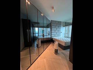 West Kowloon - Sorrento Phase 2 07