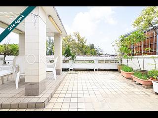 Yau Yat Chuen - May King Court 02