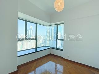 Mid Levels West - 80 Robinson Road 13