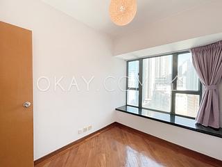 Mid Levels West - 80 Robinson Road 18