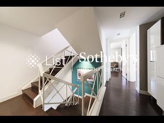 The Peak - Strawberry Hill 17