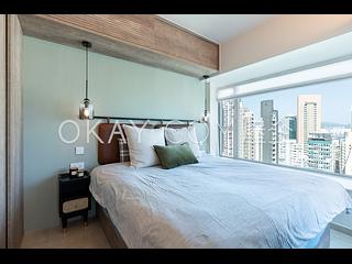 Sai Ying Pun - Centre Place 06