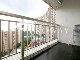 Pok Fu Lam - Baguio Villa Block 25 03