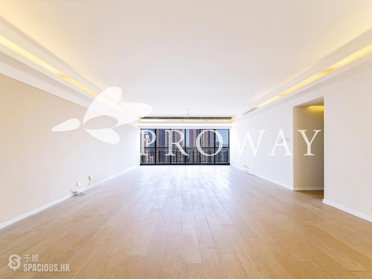 Mid Levels Central - Clovelly Court 01