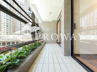 Soho - Albron Court 03