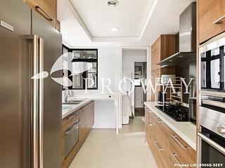 Mid Levels Central - The Grand Panorama 09