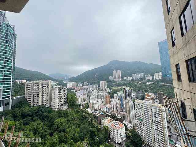 Happy Valley - Broadwood Park 01
