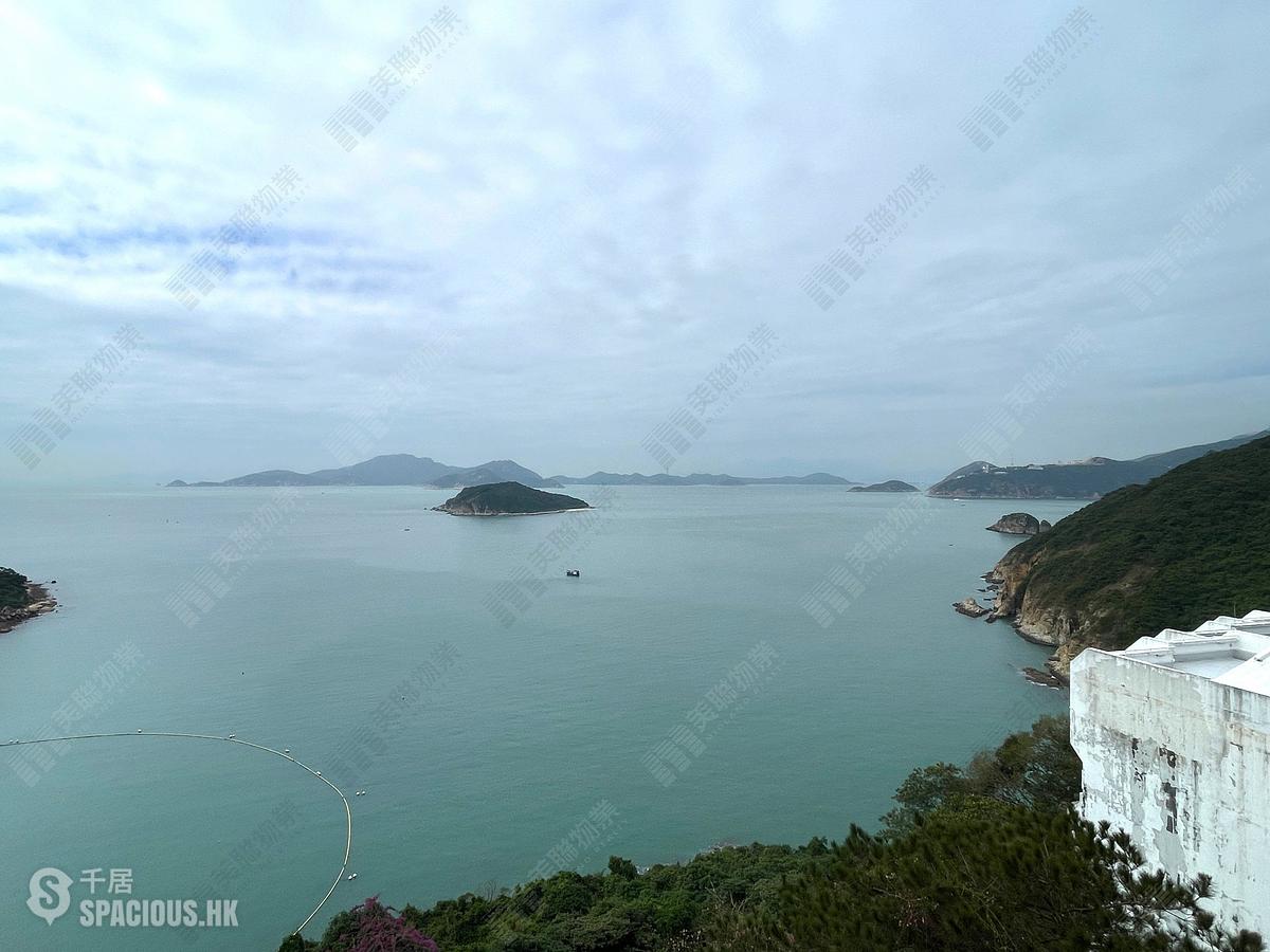 Chung Hom Kok - 19-25, Horizon Drive 01
