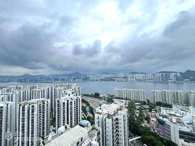 Quarry Bay - The Holborn Block A 01