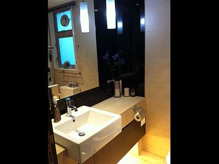 Sai Ying Pun - Centre Place 03
