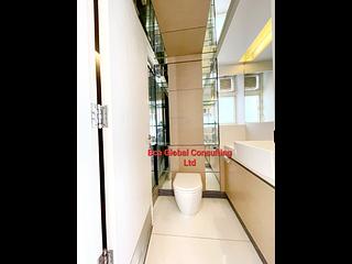 Soho - Centrestage 05