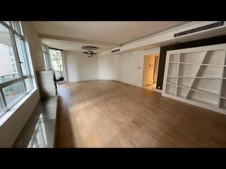 Mid Levels Central - Tregunter Block 2 02