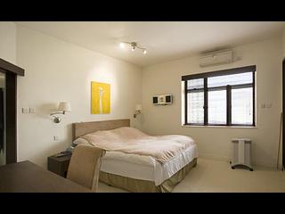 Mid Levels East - Man Yuen Garden 02