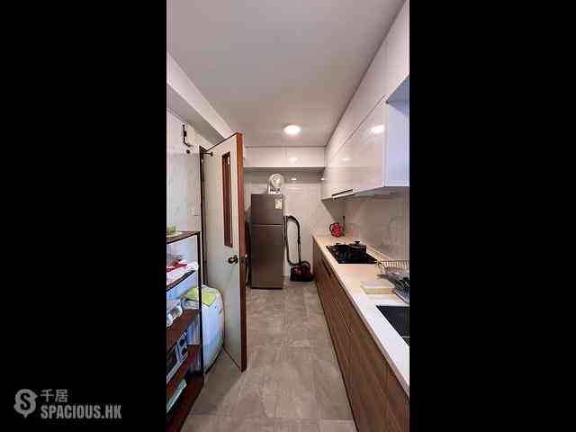 Yau Yat Chuen - 10, Marigold Road 06