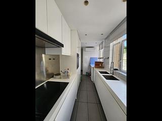 Stanley - Redhill Peninsula Site A (Phase 4) Block 8 07