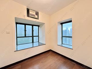 Mid Levels East - Monmouth Place 06