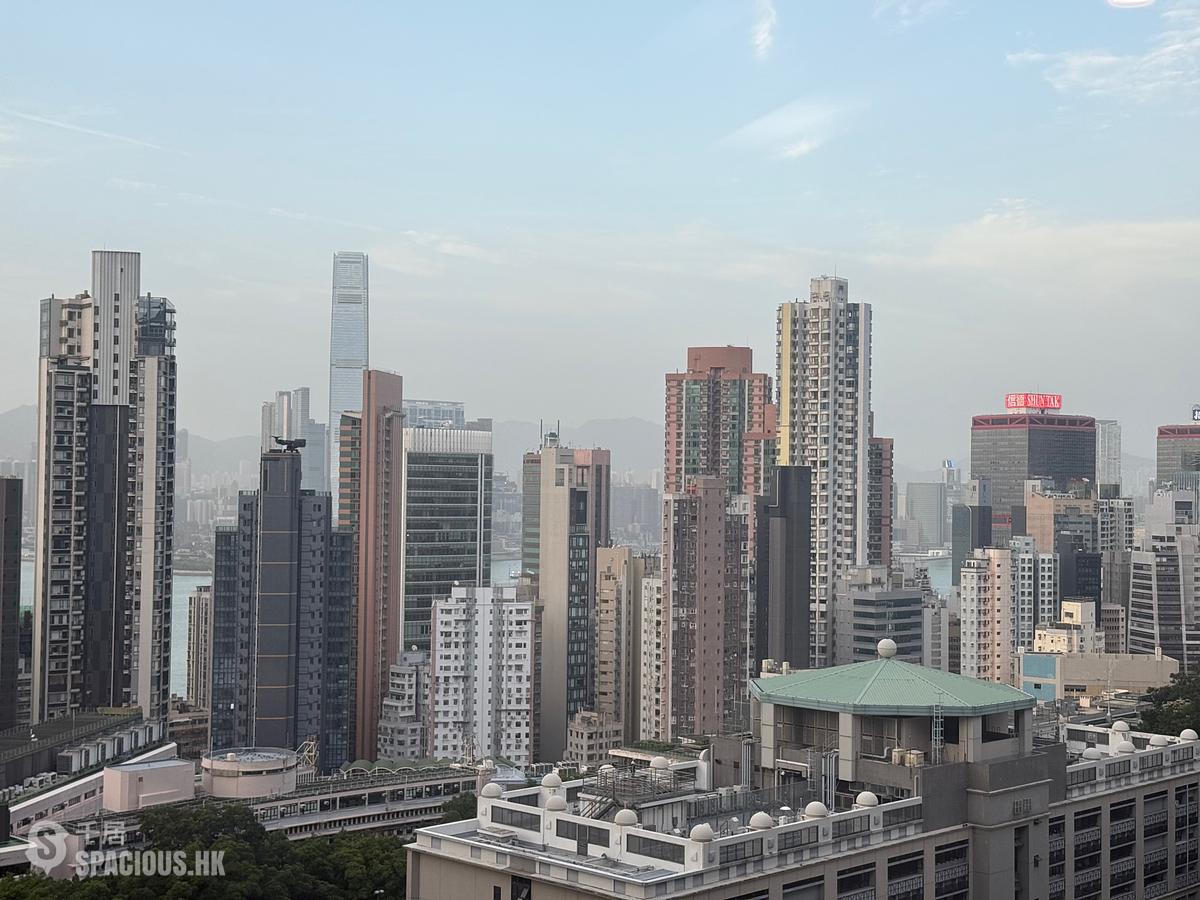 Mid Levels West - Wilton Place 01